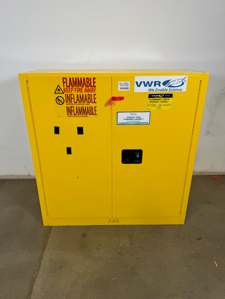 Image of VWR 30 Gallon Flammable Liquid Storage Cabinet